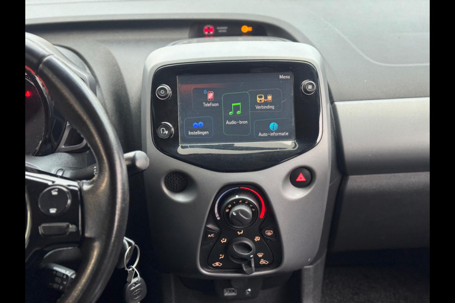 Toyota Aygo 1.0 VVT-i x-play 2018 Zwart AIRCO LM NAP 1e Eig!