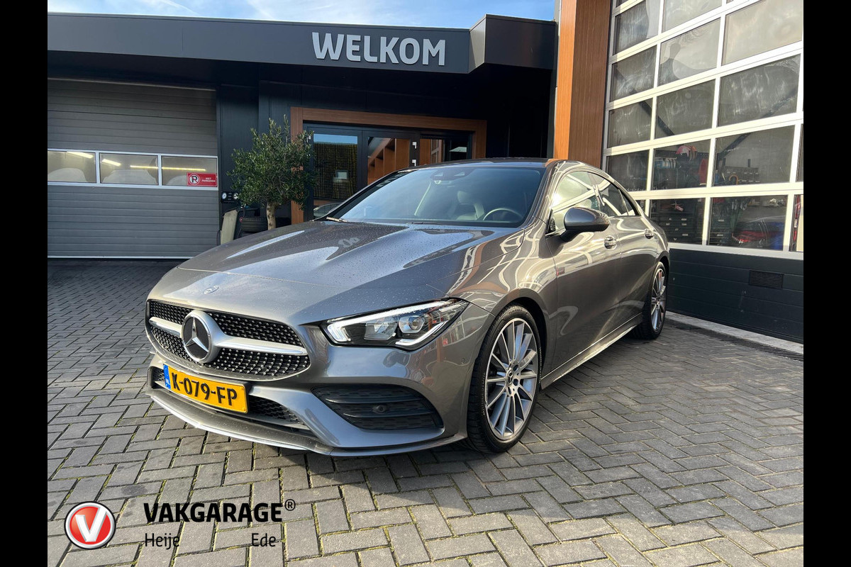 Mercedes-Benz CLA-Klasse 180 Business Solution AMG | Sfeerverlichting | 33.000 KM | LED koplampen | NL-Auto |