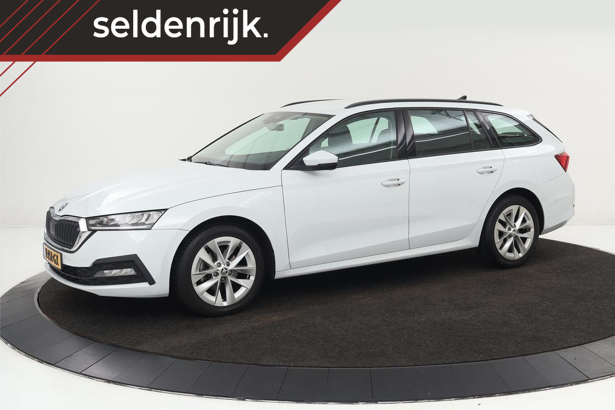 Škoda Octavia 1.0 TSI Business Edition | Adaptive cruise | Carplay | Verwarmd stuurwiel | Sfeerverlichting | Full LED | PDC | Navigatie