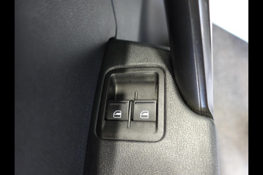Volkswagen Caddy 2.0 TDI L2H1 Maxi Trendline Navigatie Apple Carplay Cruise control  Airco Euro6