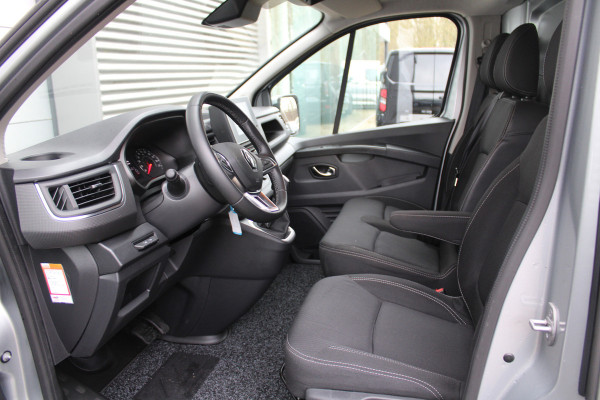 Renault Trafic 2.0 dCi 150pk T30 L2H1 Work Edition - 2x Schuifdeur - Carplay - Camera - Trekhaak - Betimmering - Rijklaar