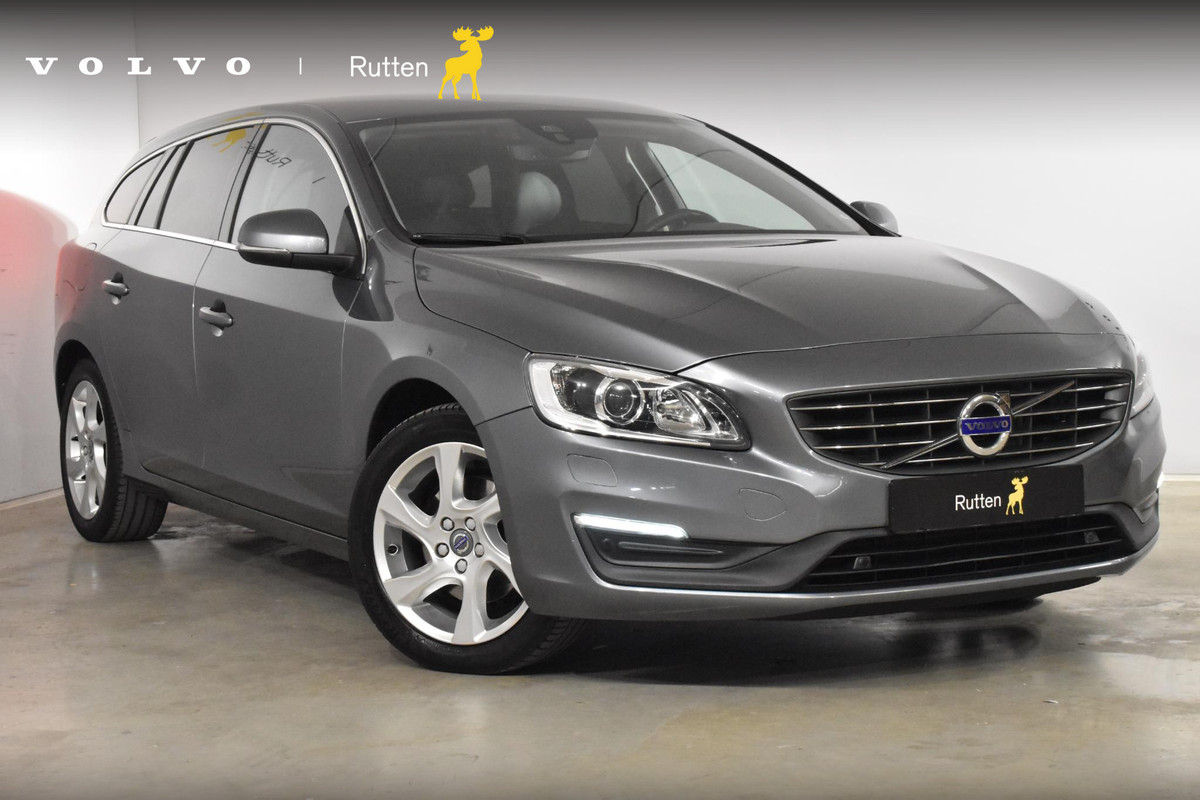 Volvo V60 T2 122PK Automaat Summum / Xenon / Leer / Donker getint glas / Navigatie /