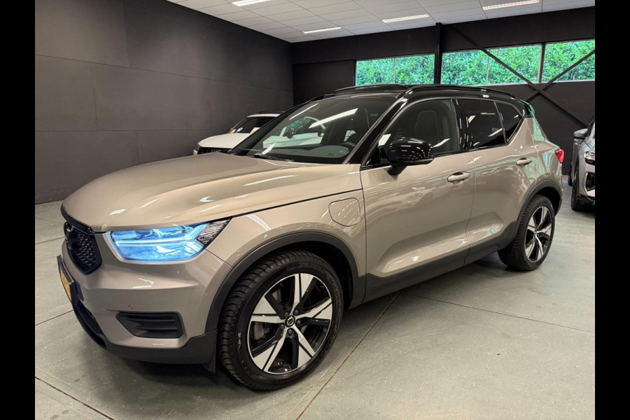 Volvo XC40 1.5 T4 Recharge R-Design BLACK-EDITION PANO/H&K/NAVI/CAM/DAB/CARPLAY/M-STOELEN///