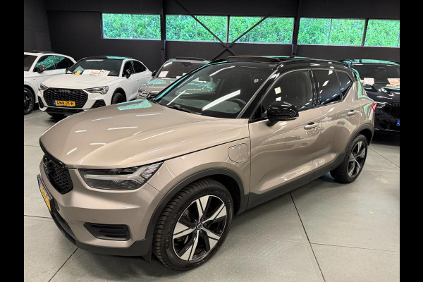 Volvo XC40 1.5 T4 Recharge R-Design BLACK-EDITION PANO/H&K/NAVI/CAM/DAB/CARPLAY/M-STOELEN///