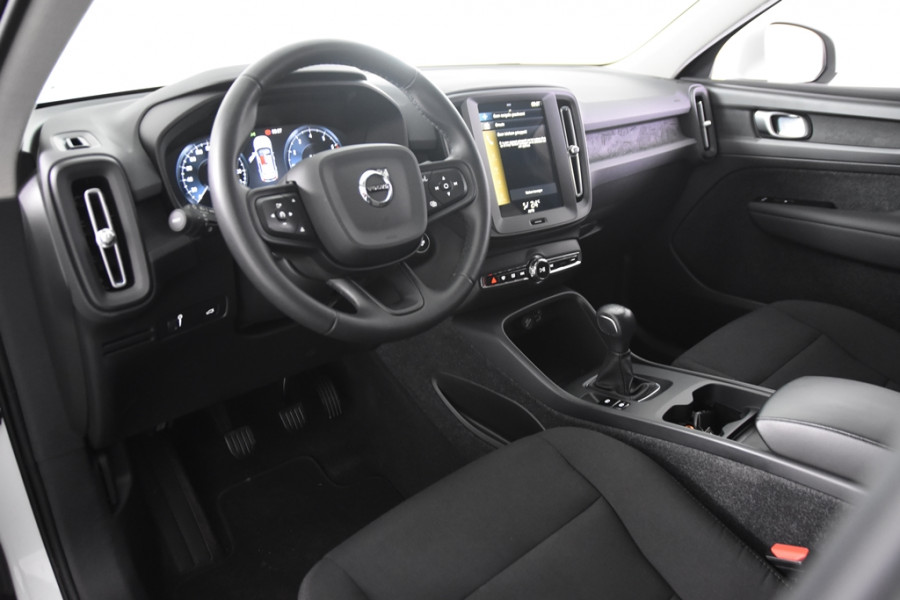 Volvo XC40 1.5 T2 Momentum *1ste Eigenaar*DAB*Trekhaak*PDC*