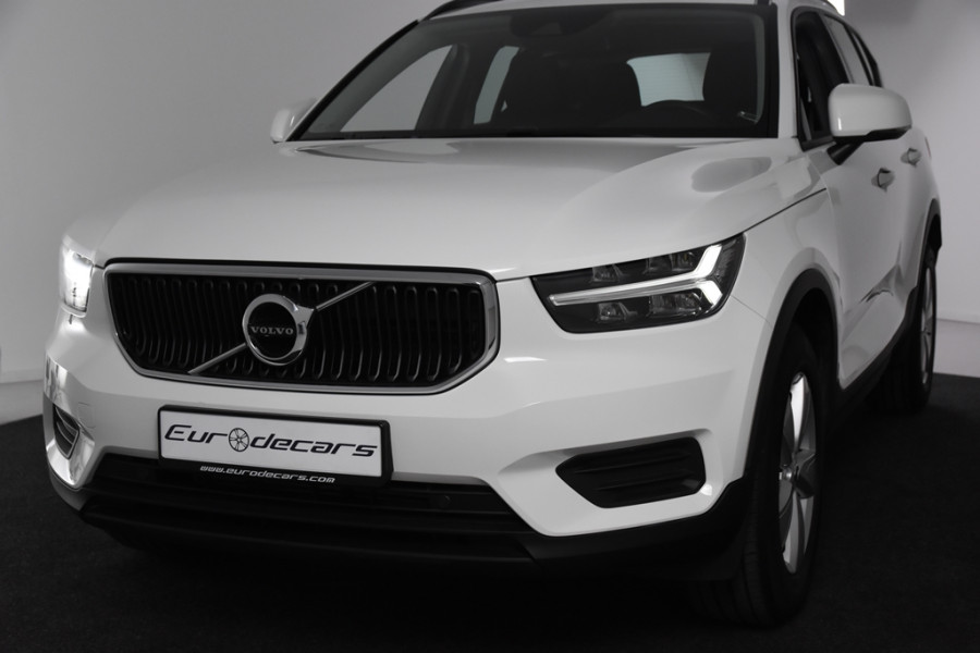 Volvo XC40 1.5 T2 Momentum *1ste Eigenaar*DAB*Trekhaak*PDC*
