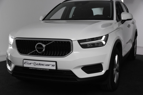 Volvo XC40 1.5 T2 Momentum *1ste Eigenaar*DAB*Trekhaak*PDC*