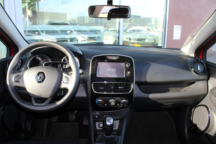 Renault Clio 0.9 TCe Limited | Parkeersensoren achter | Cruise Control | Keyless entry | Keyless Start | Navigatiesysteem