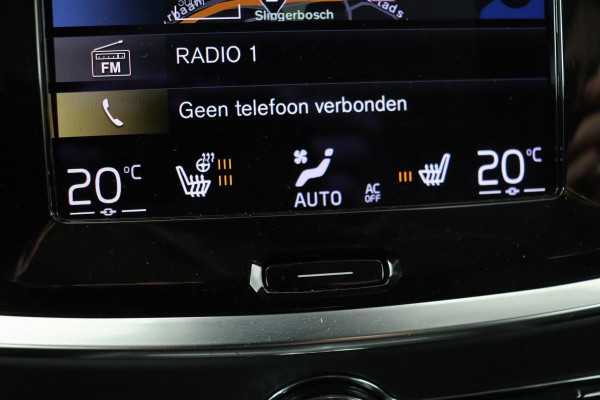 Volvo V60 2.0 B3 Momentum | Leder | Stoel & stuurverwarming | Carplay | Adaptive cruise | BLIS | Navigatie | Full LED | DAB