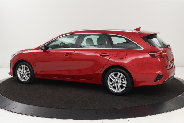 Kia Ceed 1.0 T-GDi DynamicLine | Carplay | Camera | Navigatie | DAB | Climate control | PDC | Cruise control | Bluetooth