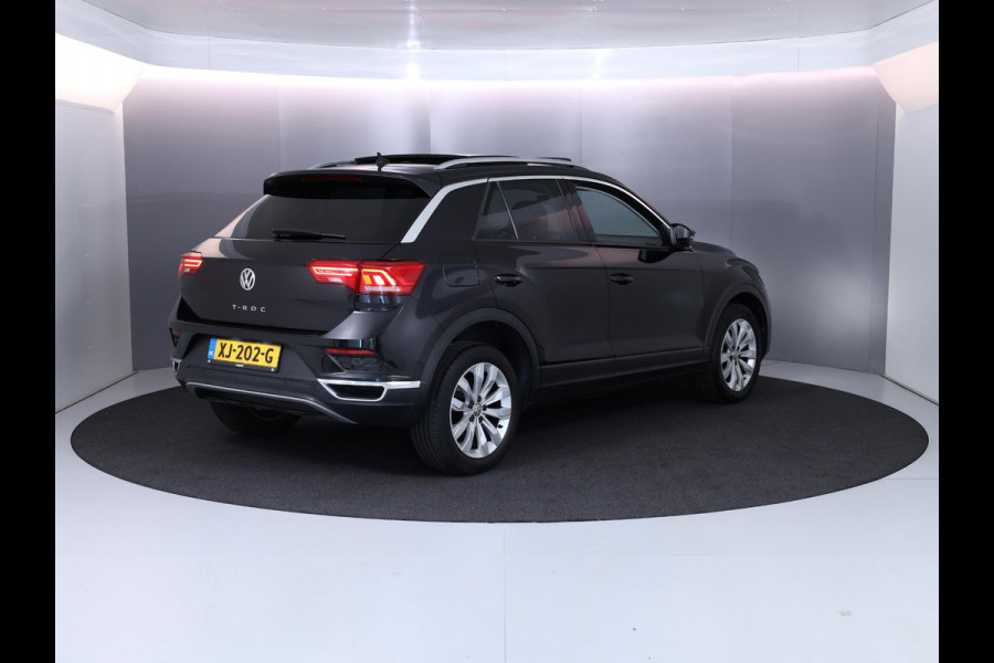 Volkswagen T-Roc 1.0 TSI Style 115pk 6bak| Navi| Pano-dak| Camera| 17'LM-velgen|