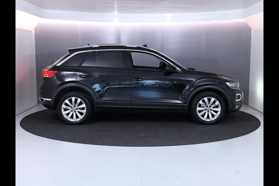 Volkswagen T-Roc 1.0 TSI Style 115pk 6bak| Navi| Pano-dak| Camera| 17'LM-velgen|