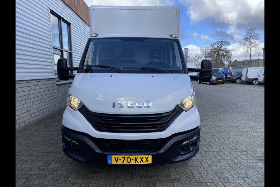 Iveco Daily 35C16 2.3 410 160pk bakwagen dubbellucht met Palfinger laadklep / handgeschakeld / euro 6 / lease vanaf € 500 / airco / netto laadvermogen 880kg / L 430 cm x H 207 cm x H 210 cm