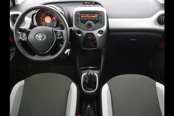 Toyota Aygo 1.0 VVT-i X-Fun Bi-Tone | Airco | Radio/USB-speler | Privacy Glass |