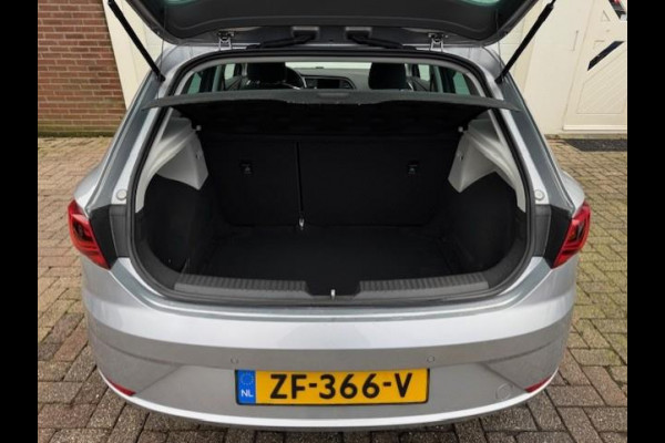 Seat León ST 1.2 TSI Style /Dealer onderhouden /LED/ Carplay