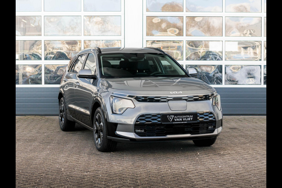 Kia Niro EV Light Advanced 64.8 kWh | Uit voorraad leverbaar l Stoel&Stuur Verwarming l Privacy glas l PDC | Camera