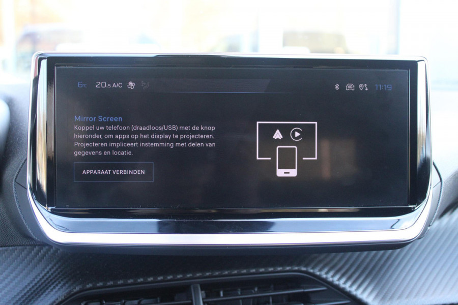 Peugeot 2008 1.2 100PK ALLURE | DRAADLOZE APPLE CARPLAY/ANDROID AUTO | ACHTERUITRIJ CAMERA | PARKEERSENSOREN VOOR EN ACHTER | NAVIGATIE | CLIMATE CONTROL | LICHTMETALEN VELGEN 17" | LED KOPLAMPEN |