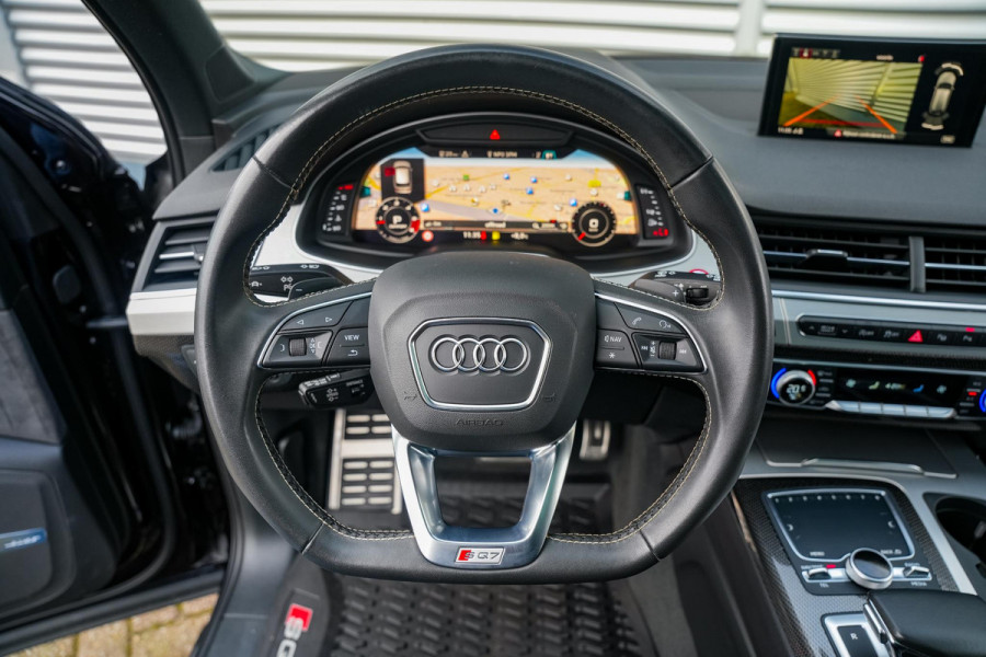 Audi Q7 4.0 TDI SQ7 quattro Panoramadak Carbon 360Cam Matrix LED BOSE Trekhaak Grijs kenteken 22''LM