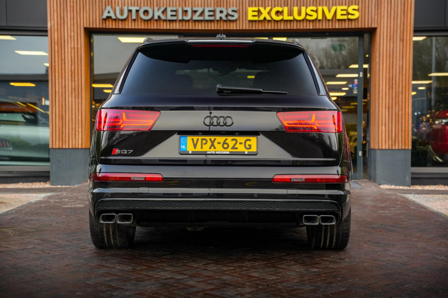 Audi Q7 4.0 TDI SQ7 quattro Panoramadak Carbon 360Cam Matrix LED BOSE Trekhaak Grijs kenteken 22''LM