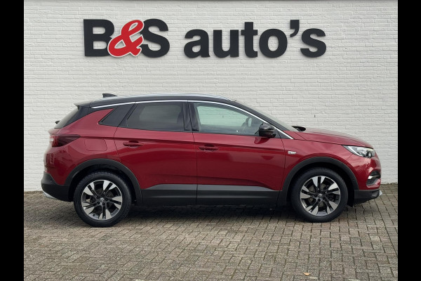 Opel Grandland X 1.2 Turbo Innovation Camera Cruise Clima Verwarmde voorruit Pdc voor en achter