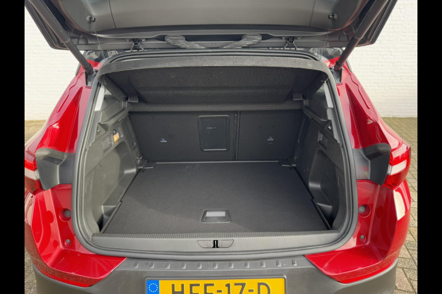 Opel Grandland X 1.2 Turbo Innovation Camera Cruise Clima Verwarmde voorruit Pdc voor en achter