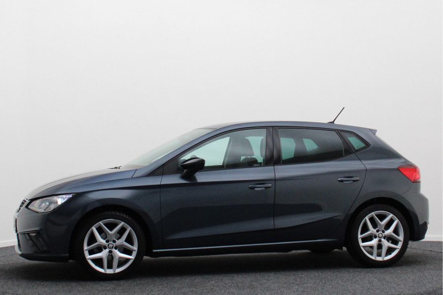 Seat Ibiza 1.0 TSI FR Business Intense LED, Camera, ACC, Apple CarPlay, Navigatie, Keyless, PDC, Trekhaak, 17''