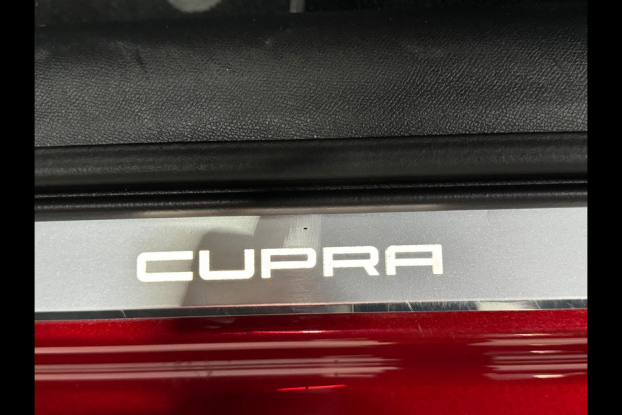 CUPRA Leon 1.4 e-Hybrid VZ Business Garantie Sfeer CarPlay StuurVW StoelVW Lane Parksensor Navi ACC Sportstoelen Rijklaar