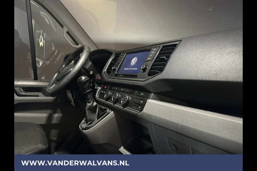 Volkswagen Crafter 2.0 TDI 141pk L4H3 L3H2 Euro6 Airco | Camera | Apple Carplay | Android Auto Parkeersensoren, Bijrijdersbank, 3000kg Trekvermogen