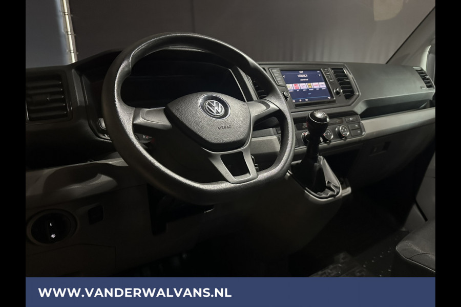 Volkswagen Crafter 2.0 TDI 141pk L4H3 L3H2 Euro6 Airco | Camera | Apple Carplay | Android Auto Parkeersensoren, Bijrijdersbank, 3000kg Trekvermogen