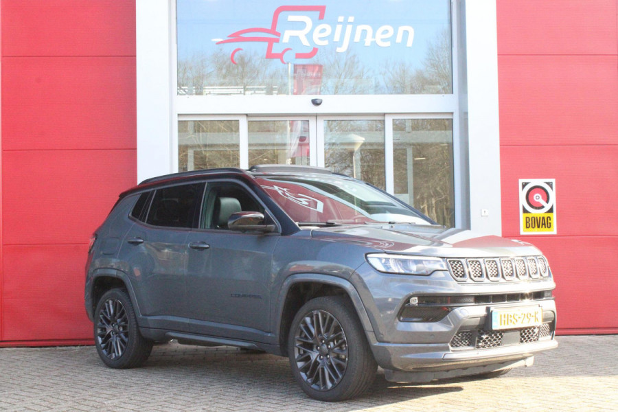 Jeep Compass 4xe 240PK Plug-in Hybrid S | PANORAMISCH SCHUIF/KANTELDAK | ALPINE AUDIO SYSTEM | ELEKTRISCH VERSTELBARE VOORSTOELEN | 360° CAMERA | KEYLESS ENTRY/START | LEDEREN BEKLEDING | DRAADLOZE APPLE CARPLAY/ANDROID AUTO | NAVIGATIE | DODEHOEK DETECTIE | DRAADLOZE TELEFOONLADER | STOEL/STUUR VERWARMING | 19" LICHTMETALEN VELGEN |