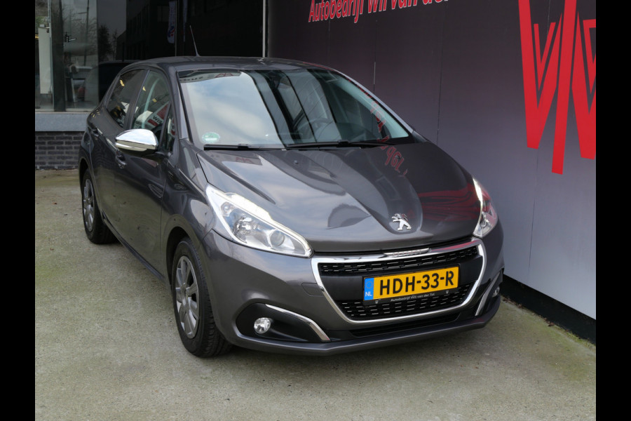 Peugeot 208 1.2 PURETECH SIGNATURE | 5-DRS | CRUISE | CARPLAY | 1e EIG | 17.000 KM!!