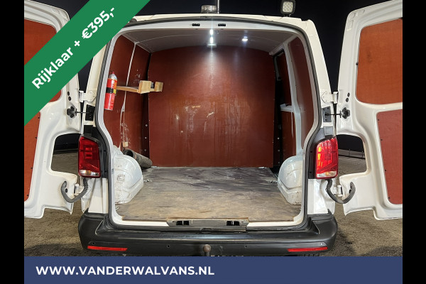 Volkswagen Transporter 2.0 TDI 111pk L1H1 Euro6 RIJKLAAR Airco | Camera | Apple Carplay | Android Auto | Cruisecontrol Trekhaak, Parkeersensoren