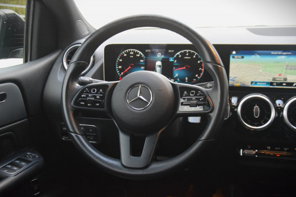 Mercedes-Benz B-Klasse 180 Business Solution Plus PANORAMADAK/APPLE CARPLAY/CAMERA