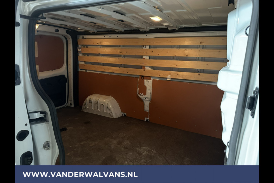 Renault Trafic 2.0 dCi 120pk L2H1 Euro6 Airco | Camera | LED | Cruisecontrol | Parkeersensoren Bijrijdersbank