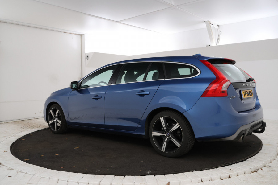 Volvo V60 2.0 T4 R-Design 190Pk Automaat, Navigatie, Trekhaak, Climate,