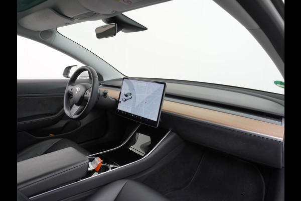 Tesla Model 3 Long Range 75kWh 463PK FSD-Full Self Driving Computer-3 Premium Audio 4wd  18" Lmv AutoPilot Panoramadak Camera's Leder Adaptive Stoel en achterbank verwarming Keyless Electr.Stoelen+Memory+Easy-Entry WiFi Origineel Nederlandse auto Grootste accu, Tot 16,5kwh thuis laden.