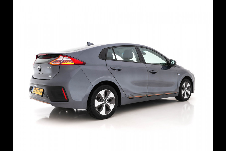 Hyundai IONIQ Comfort EV Aut. *INFINITY-AUDIO | NAVI-FULLMAP | CAMERA | CCS-FASTLOADER | LANE-ASSIST | ADAPTIVE-CRUISE | KEYLESS | SHIFT-PADDLES | VESS | APP.CONNECT |  DAB+ | COMFORT-SEATS | 16"ALU*