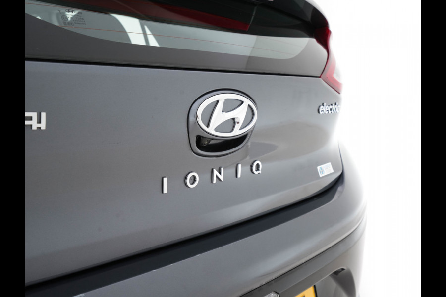 Hyundai IONIQ Comfort EV Aut. *INFINITY-AUDIO | NAVI-FULLMAP | CAMERA | CCS-FASTLOADER | LANE-ASSIST | ADAPTIVE-CRUISE | KEYLESS | SHIFT-PADDLES | VESS | APP.CONNECT |  DAB+ | COMFORT-SEATS | 16"ALU*