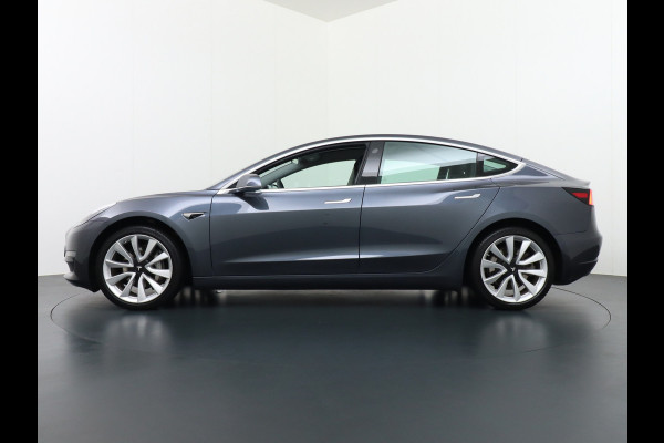 Tesla Model 3 Long Range 75kWh 463PK 19"lm Premium Audio 4wd  AutoPilot Panoramadak Camera's Leder Adaptive-CruiseControl-Stop&Go Pdc Ecc Dual Stoel en achterbank verwarming Keyless Electr.Stoelen+Memory+Easy-Entry WiFi Origineel Nederlandse auto Grootste accu, Tot 16,5kwh thuis laden.