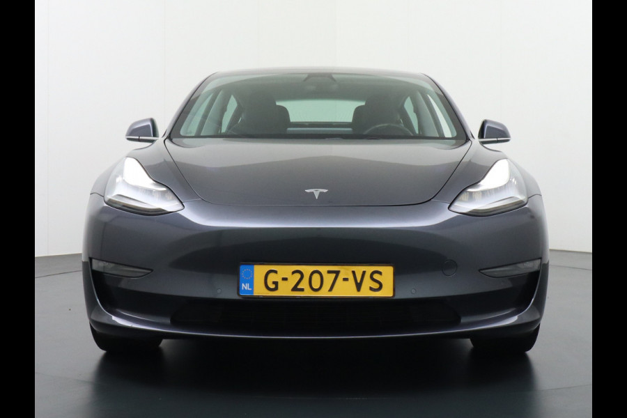 Tesla Model 3 Long Range 75kWh 463PK 19"lm Premium Audio 4wd  AutoPilot Panoramadak Camera's Leder Adaptive-CruiseControl-Stop&Go Pdc Ecc Dual Stoel en achterbank verwarming Keyless Electr.Stoelen+Memory+Easy-Entry WiFi Origineel Nederlandse auto Grootste accu, Tot 16,5kwh thuis laden.