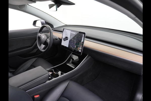 Tesla Model 3 Long Range 75kWh 463PK 19"lm Premium Audio 4wd  AutoPilot Panoramadak Camera's Leder Adaptive-CruiseControl-Stop&Go Pdc Ecc Dual Stoel en achterbank verwarming Keyless Electr.Stoelen+Memory+Easy-Entry WiFi Origineel Nederlandse auto Grootste accu, Tot 16,5kwh thuis laden.