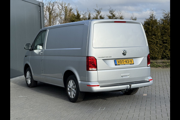 Volkswagen Transporter 2.0 TDI 111 PK HIGHLINE / L1H1 / AIRCO / CRUISE / DAB+ / CARPLAY / 3-ZITS / ACHTERKLEP