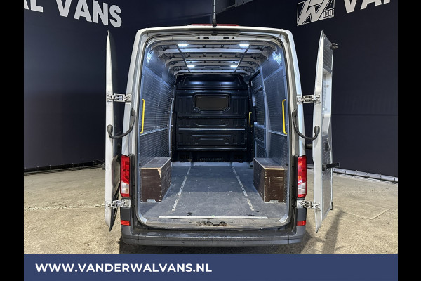 Volkswagen Crafter 2.0 TDI 141pk L3H3 L2H2 Euro6 Airco | Camera | Apple Carplay | Android Auto Cruisecontrol, Chauffeursstoel, Parkeersensoren, Bijrijdersbank