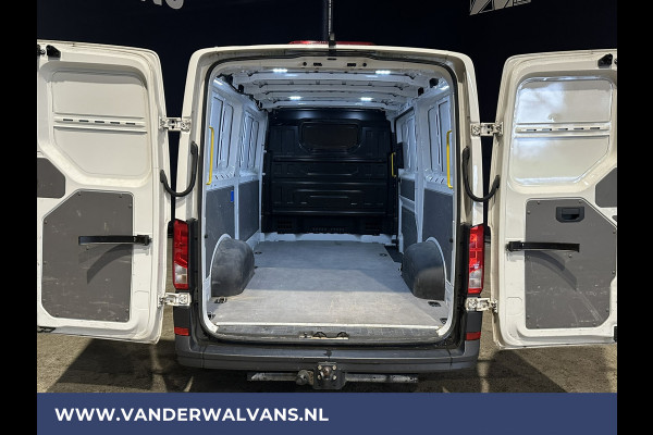 Volkswagen Crafter 2.0 TDI L3H2 L2H1 Euro6 Airco | Camera | Navigatie | Apple Carplay | Trekhaak Android Auto, Bijrijdersbank