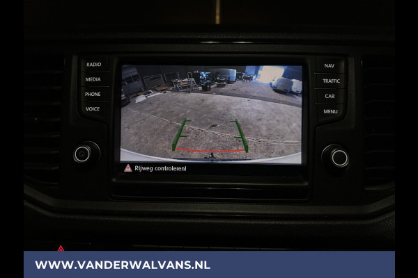 Volkswagen Crafter 2.0 TDI L3H2 L2H1 Euro6 Airco | Camera | Navigatie | Apple Carplay | Trekhaak Android Auto, Bijrijdersbank