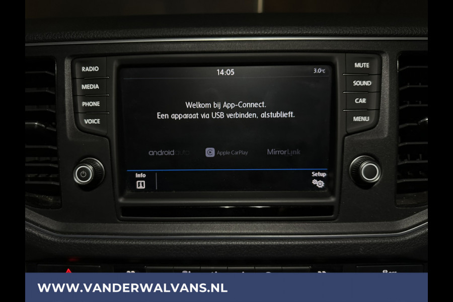 Volkswagen Crafter 2.0 TDI 141pk L3H3 L2H2 Euro6 Airco | Camera | Apple Carplay | Android Auto Parkeersensoren, Bijrijdersbank