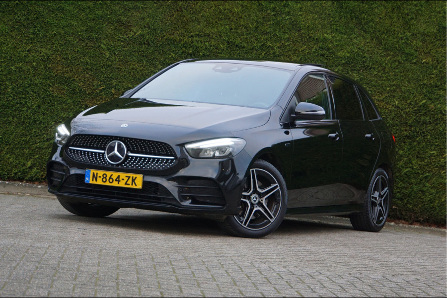 Mercedes-Benz B-Klasse B 250 e AMG line Night | Dodehoek Panorama Trekhaak