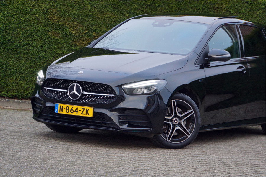 Mercedes-Benz B-Klasse B 250 e AMG line Night | Dodehoek Panorama Trekhaak