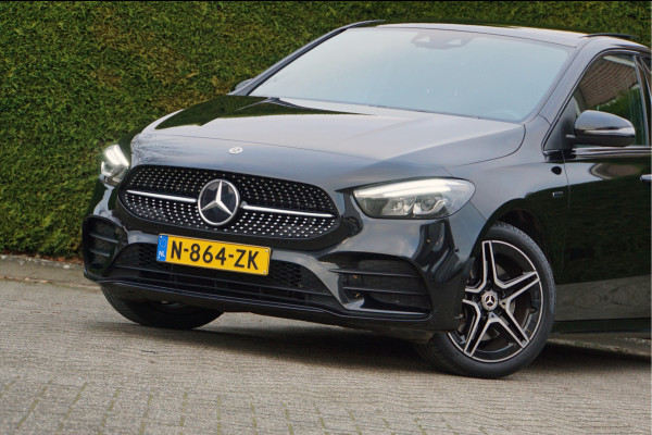 Mercedes-Benz B-Klasse B 250 e AMG line Night | Dodehoek Panorama Trekhaak