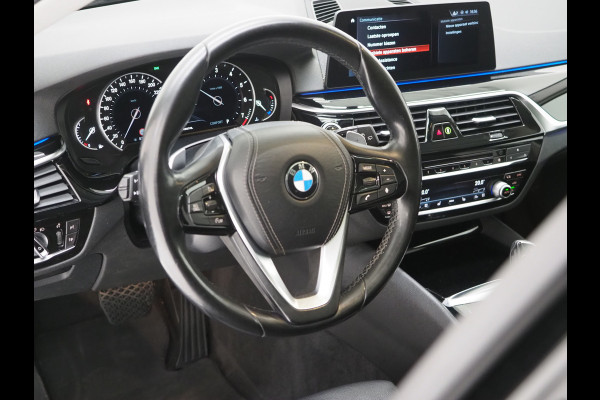 BMW 5 Serie Touring 540i 340PK xDrive High Executive Shadow | Panoramadak | Keyless | Camera | Carplay